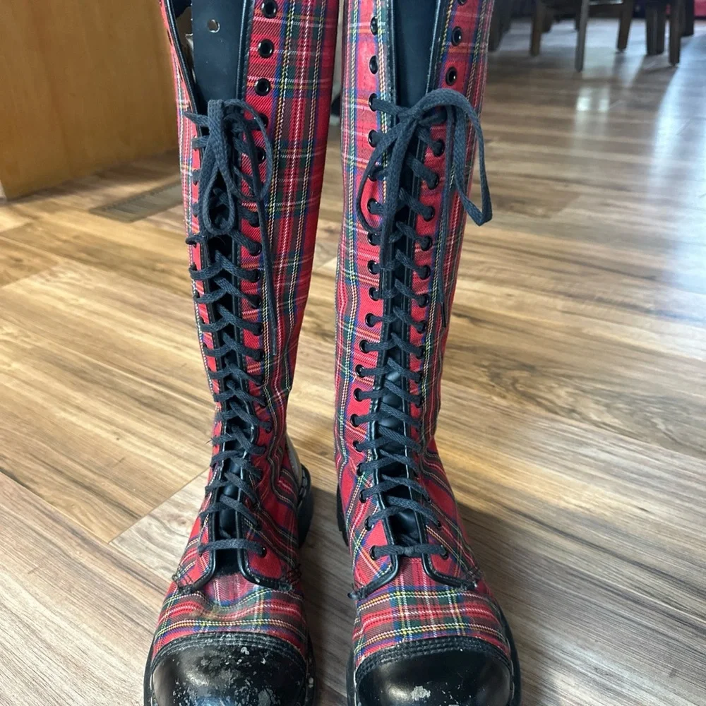 Gripfast 20-eye Steel Toe Boots England Tartan Plaid Red Size 10.5-11M 11.5-12W - Picture 2 of 10